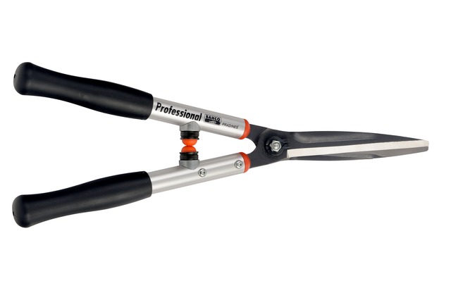 Profesionālas dzīvžogu šķēres 550mm ar īsiem rokturiem (26cm)