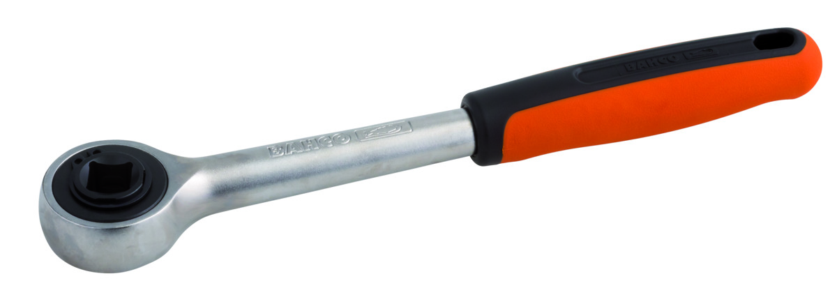 Reversible ratchet with 1/2