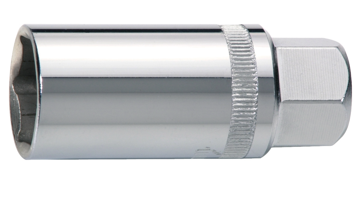 Spark plug socket magnetic